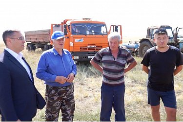 Максим Амелин посетил совхоз имени Ю.А.Гагарина